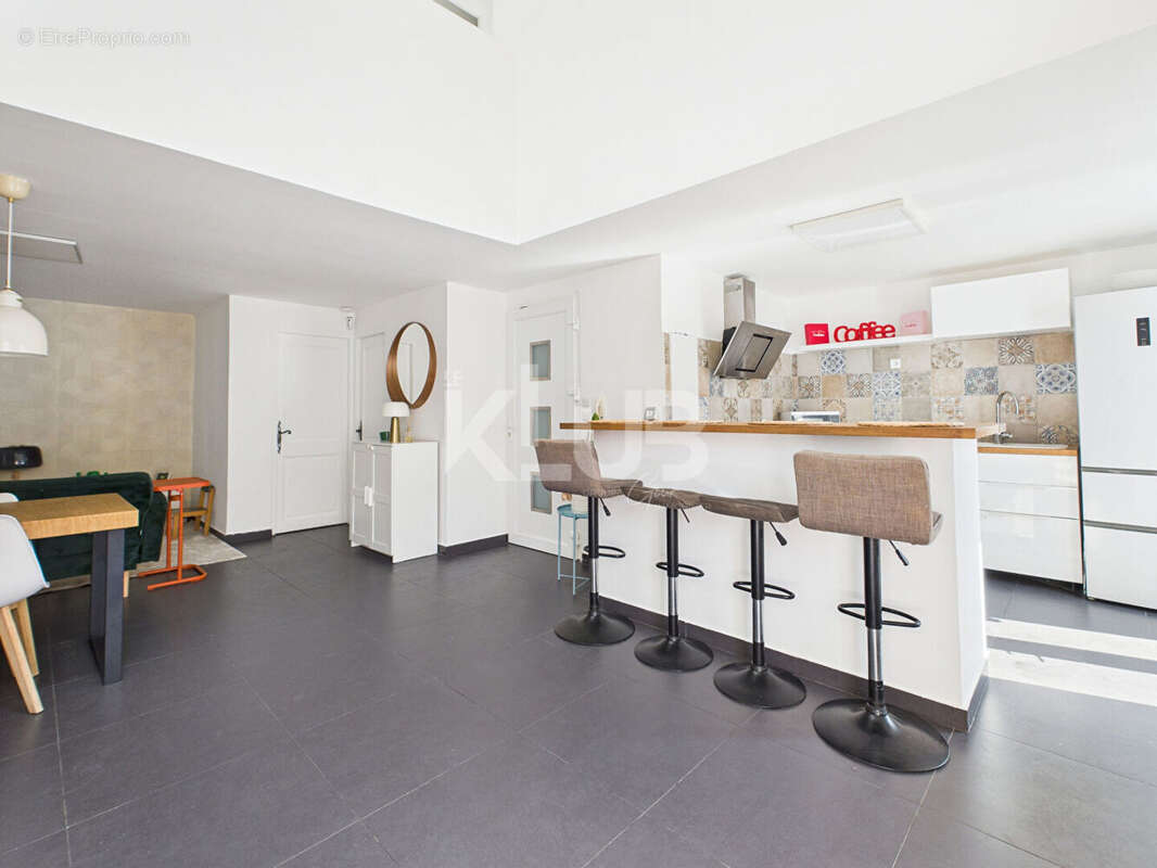 Appartement à MARSEILLE-8E