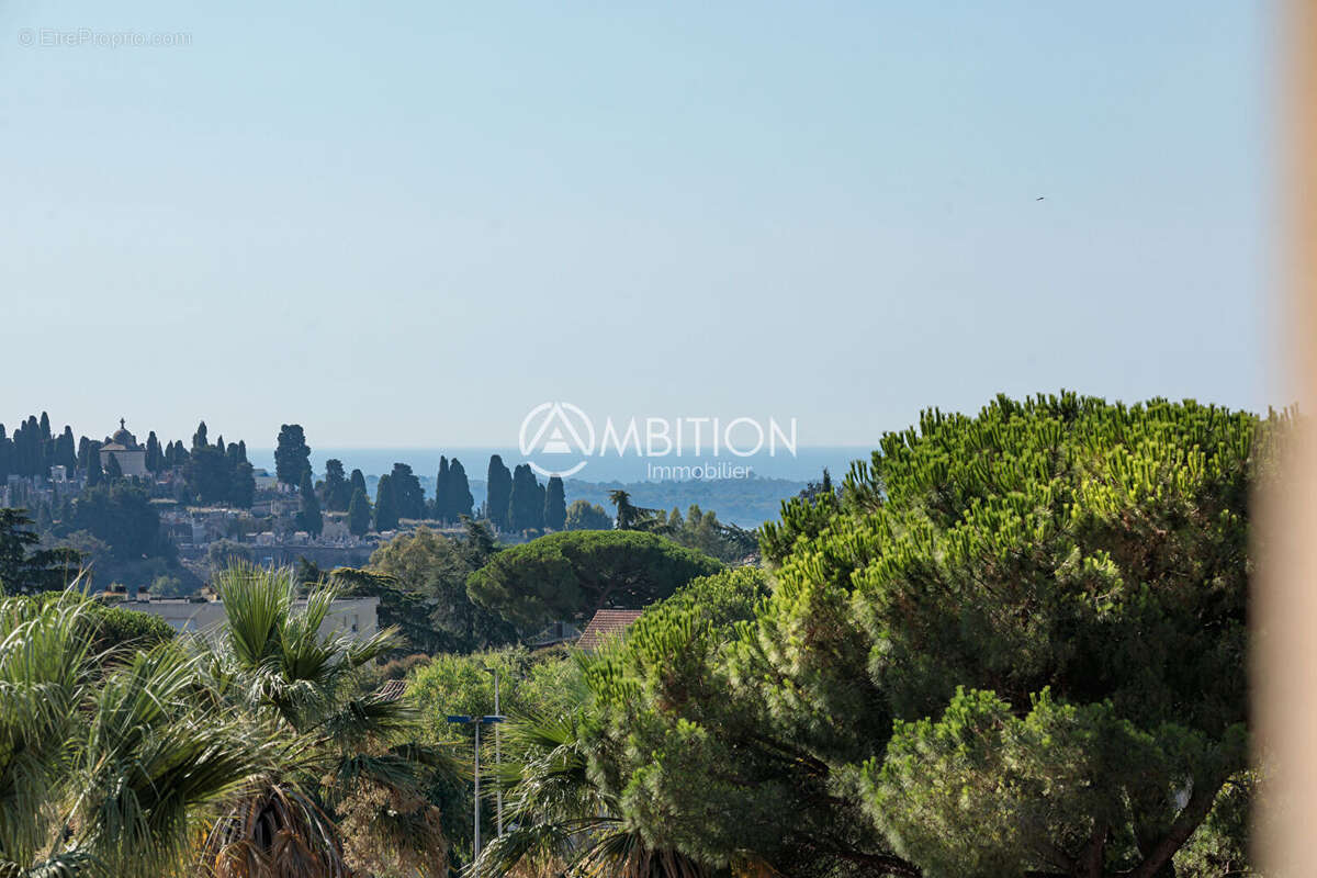 Appartement à LE CANNET