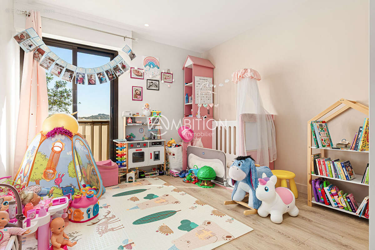 Appartement à LE CANNET