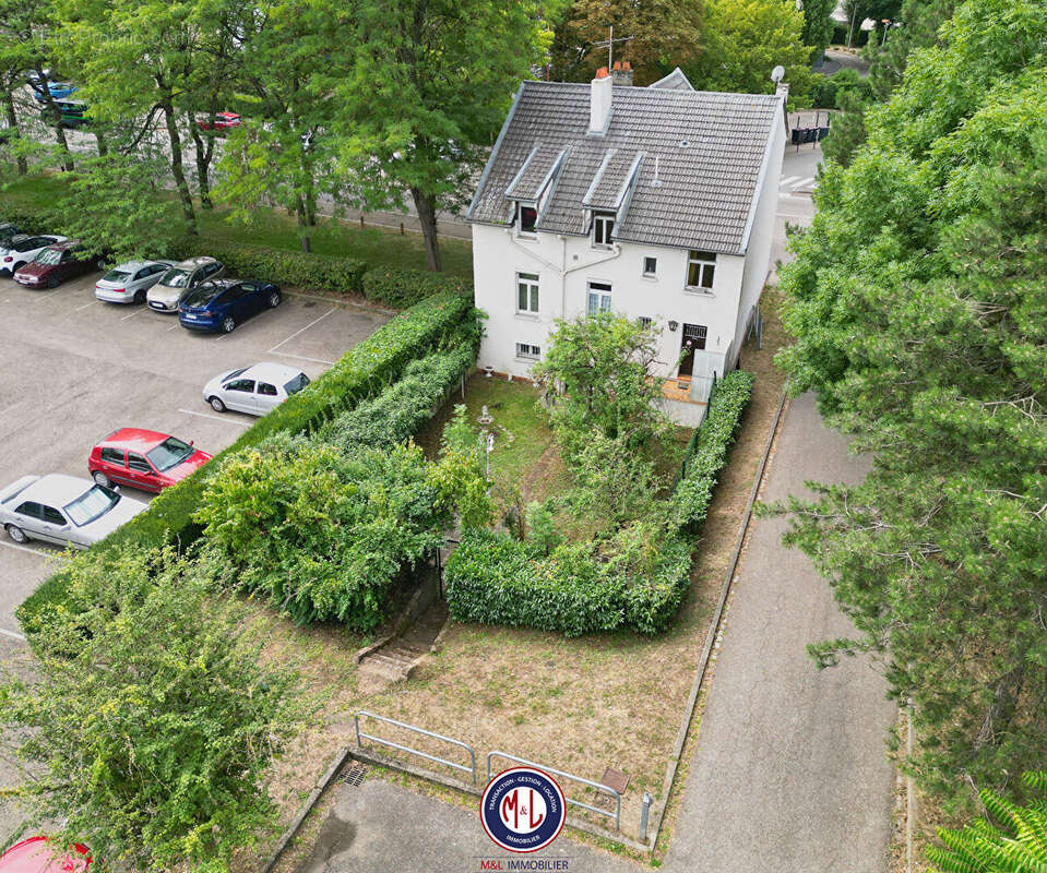 Maison à LONGEVILLE-LES-METZ