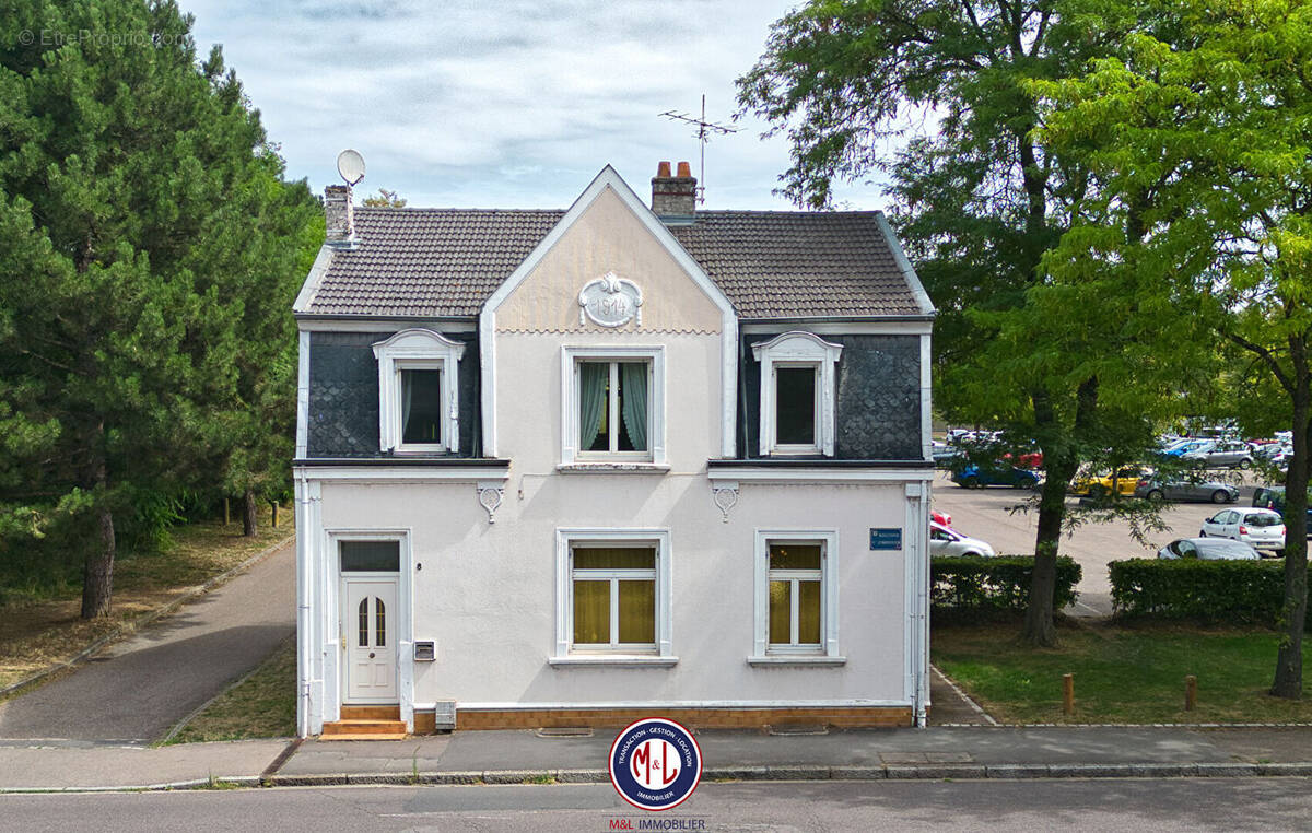 Maison à LONGEVILLE-LES-METZ