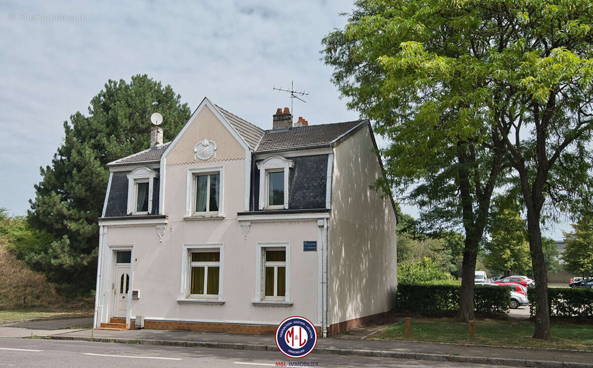 Maison à LONGEVILLE-LES-METZ