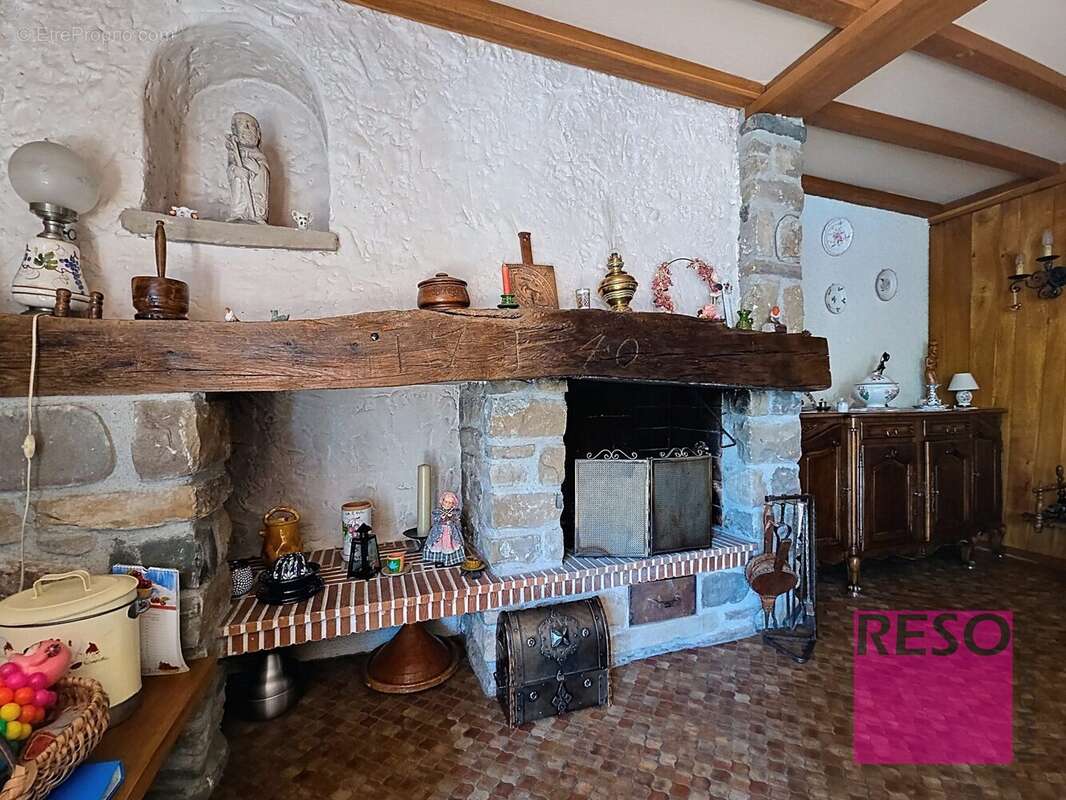 Maison à CRANVES-SALES