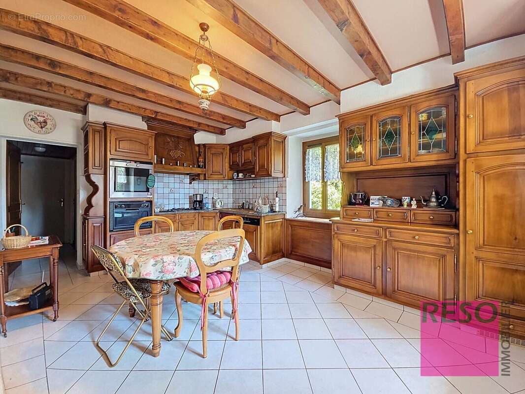 Maison à CRANVES-SALES