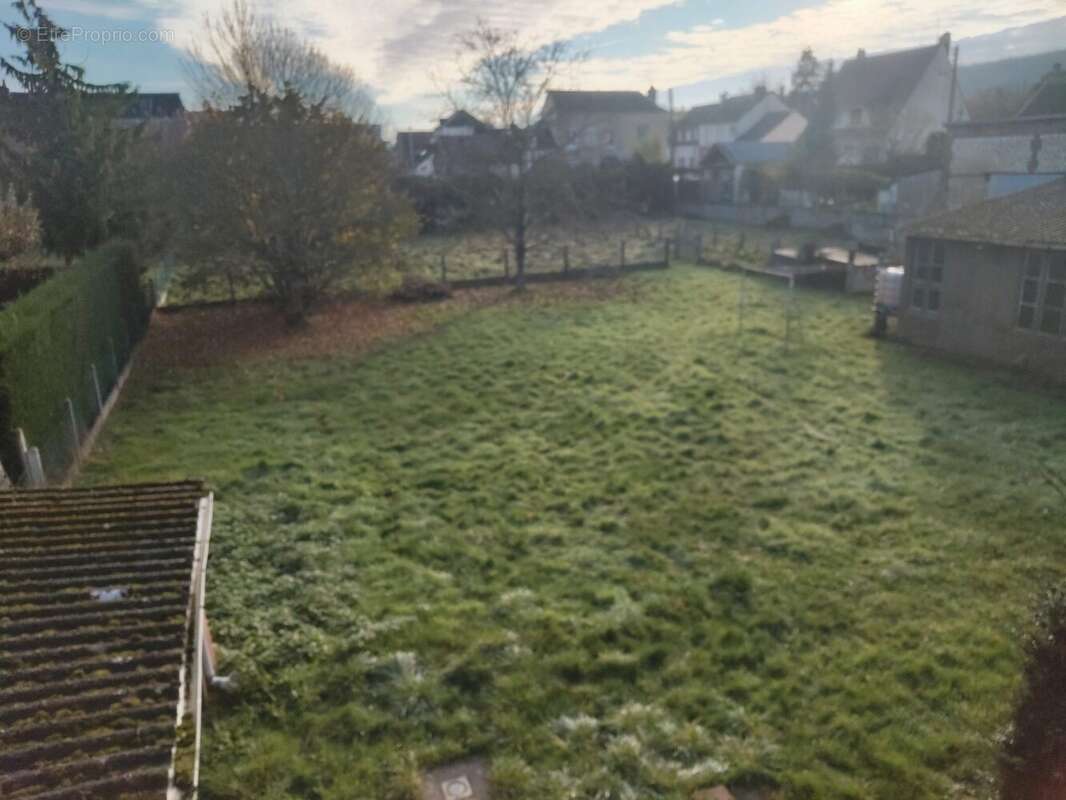 Terrain à CAUDEBEC-LES-ELBEUF