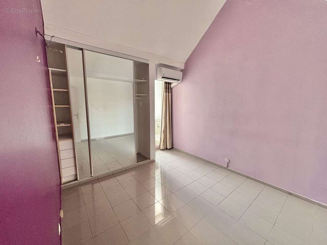 Appartement à LES ABYMES