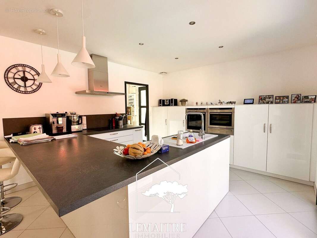 Maison à LES MATHES