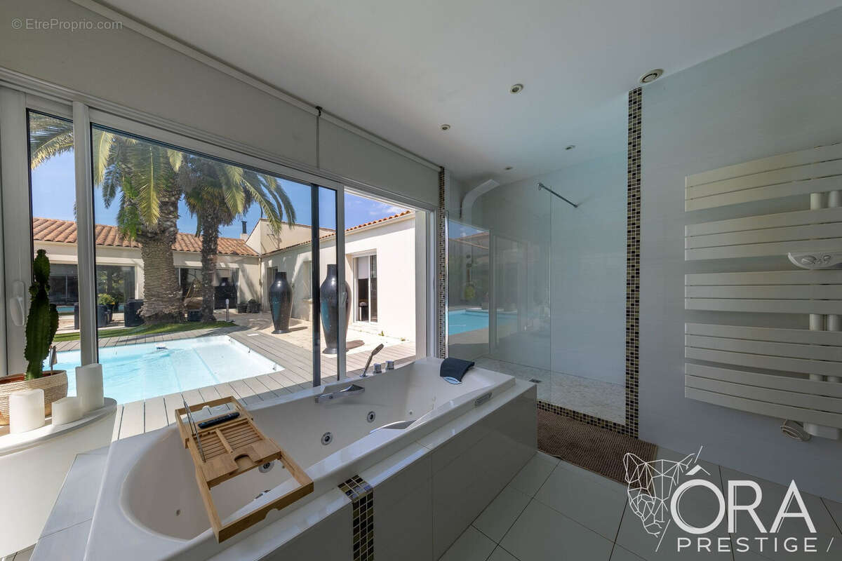 Maison à L&#039;HOUMEAU