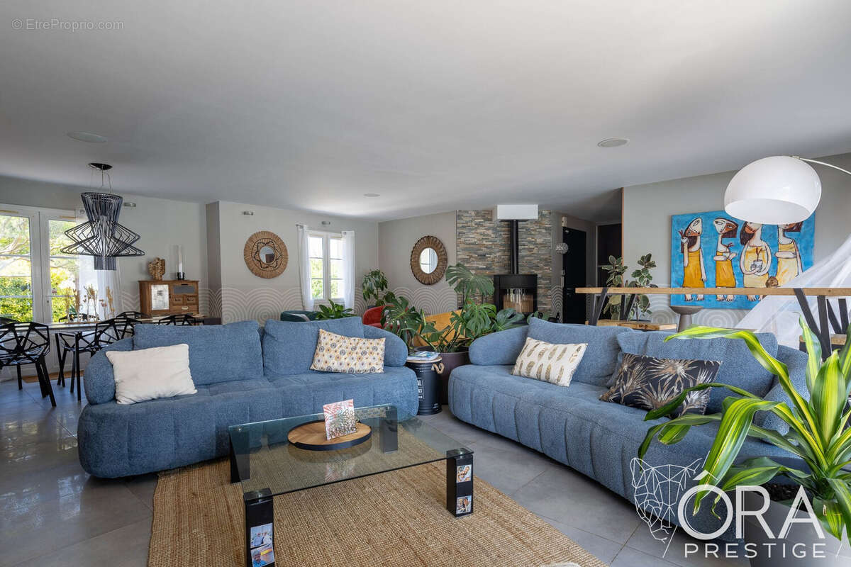 Maison à L&#039;HOUMEAU