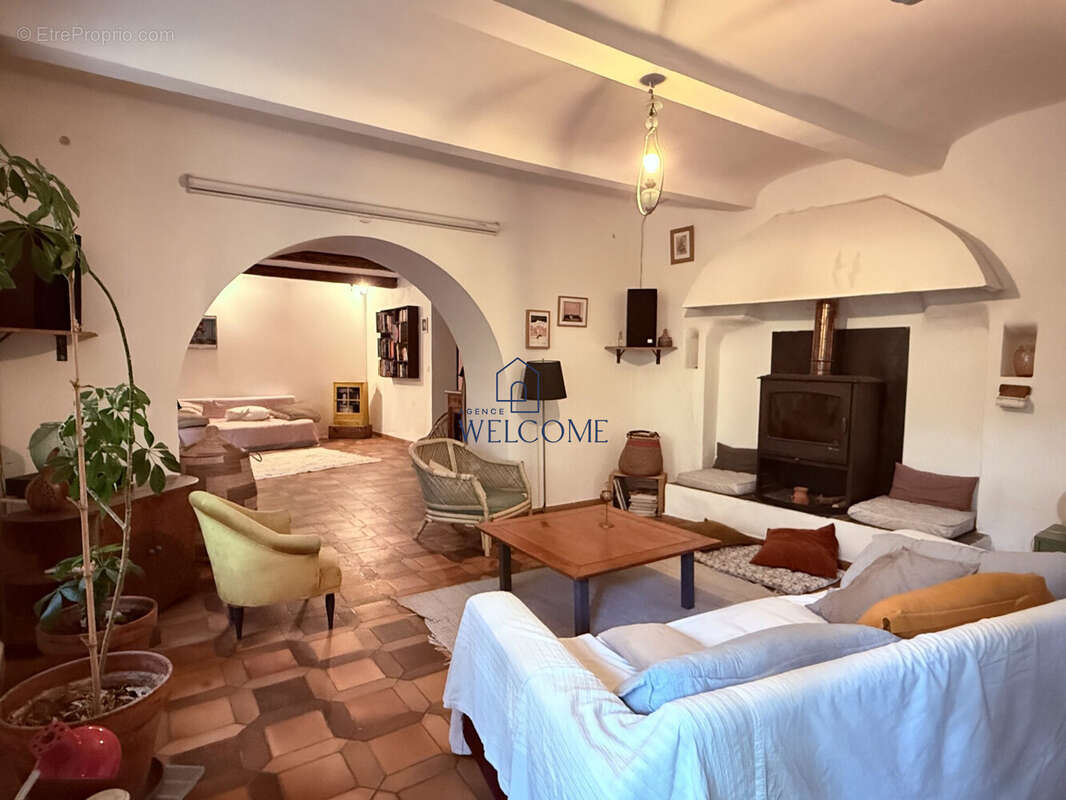 Maison à SAINT-CHRISTOL-LES-ALES