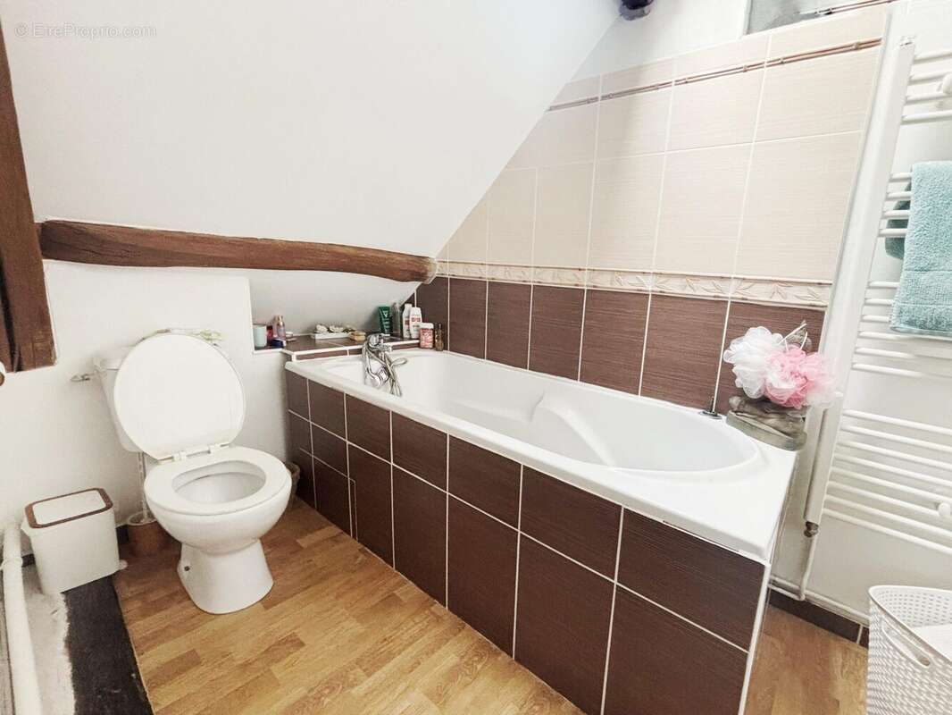 Maison à NEUILLY-EN-THELLE