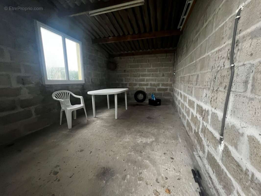 Maison à LE BREUIL-EN-BESSIN