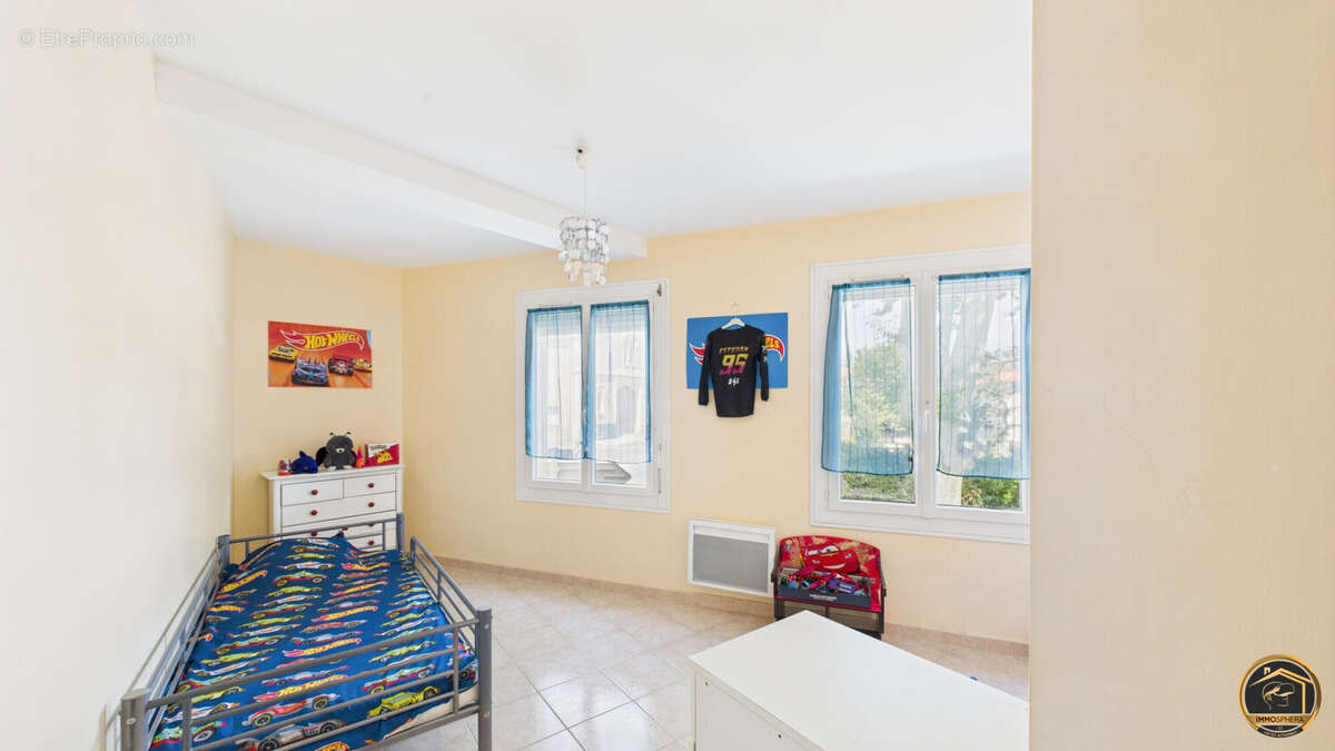 Chambre 2 - Maison à PARAZA