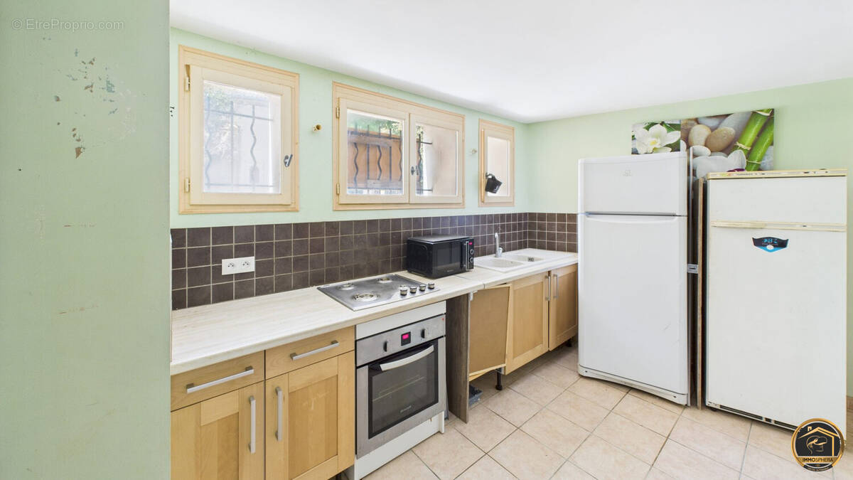 Cuisine - Maison à PARAZA