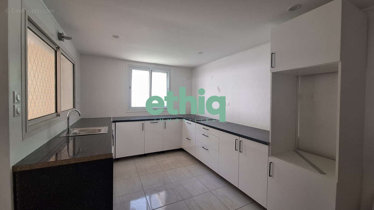 Maison à CAPESTERRE-BELLE-EAU