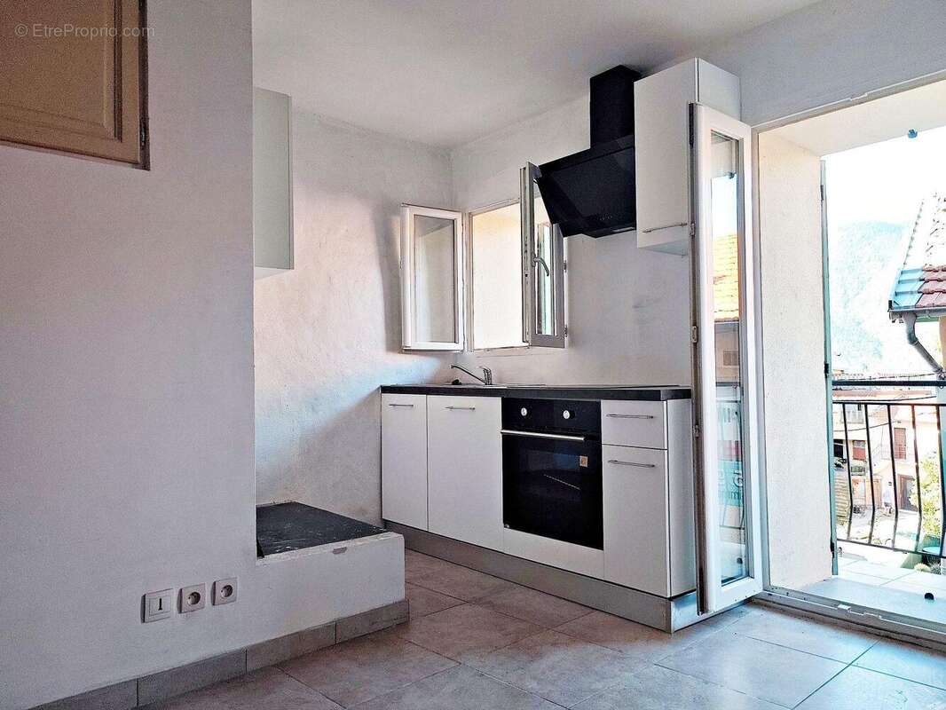 Appartement 1 - étage 1: cuisine - Maison à BELVEDERE