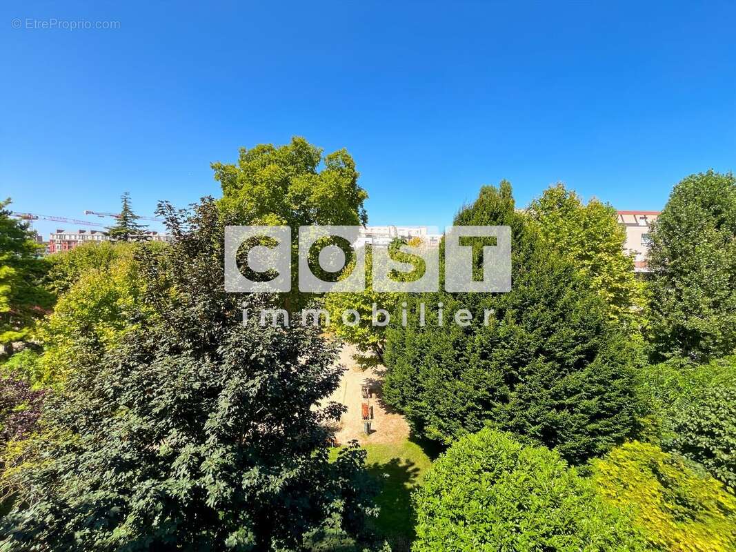 Appartement à ASNIERES-SUR-SEINE