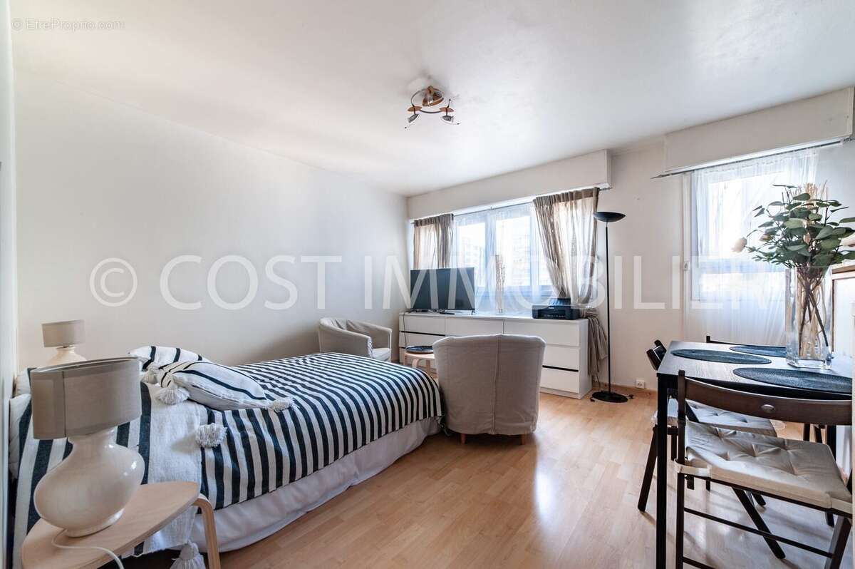 Appartement à ASNIERES-SUR-SEINE