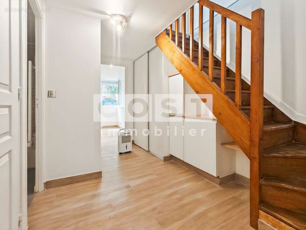 Maison à ASNIERES-SUR-SEINE