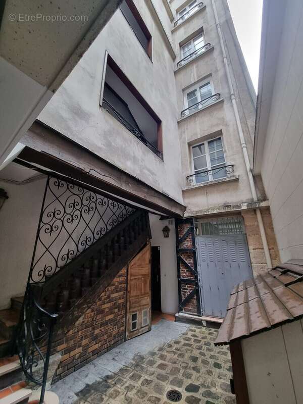 Appartement à PARIS-4E