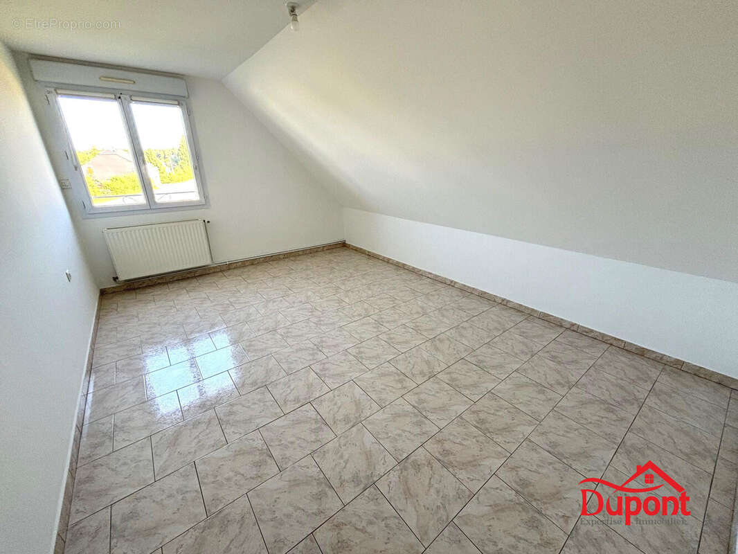 Maison à BOURG-FIDELE