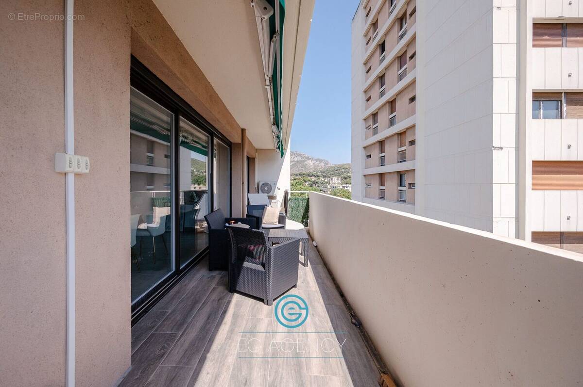 Appartement à MARSEILLE-9E