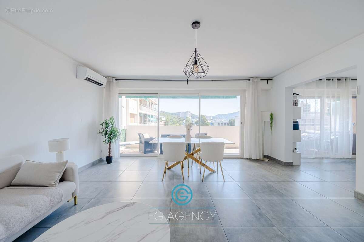 Appartement à MARSEILLE-9E