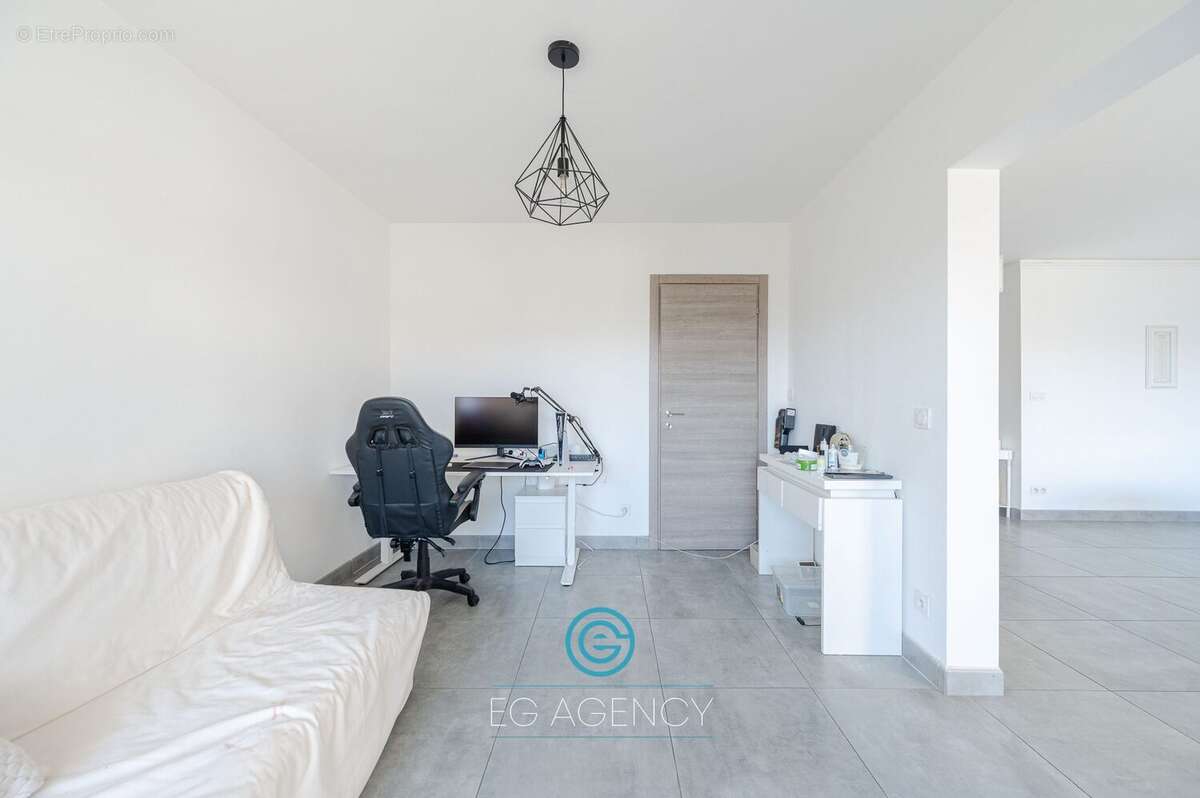 Appartement à MARSEILLE-9E