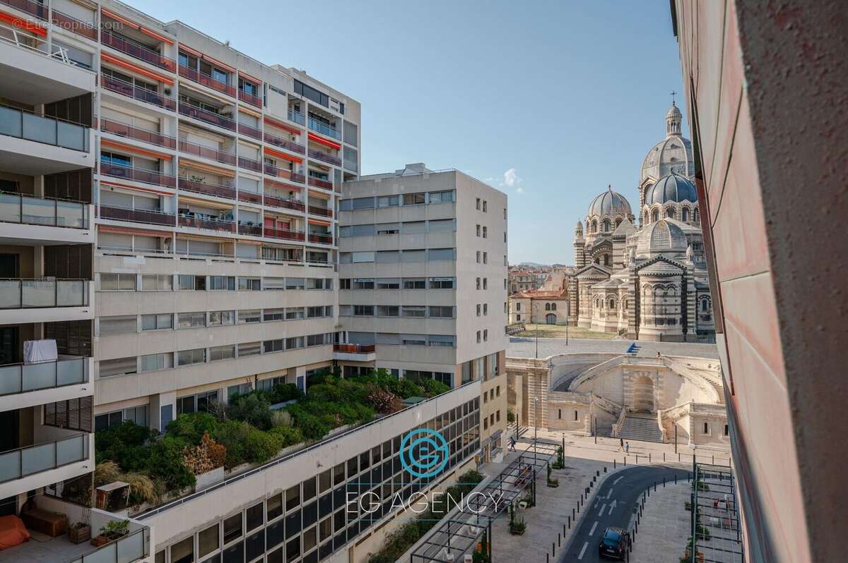 Appartement à MARSEILLE-2E