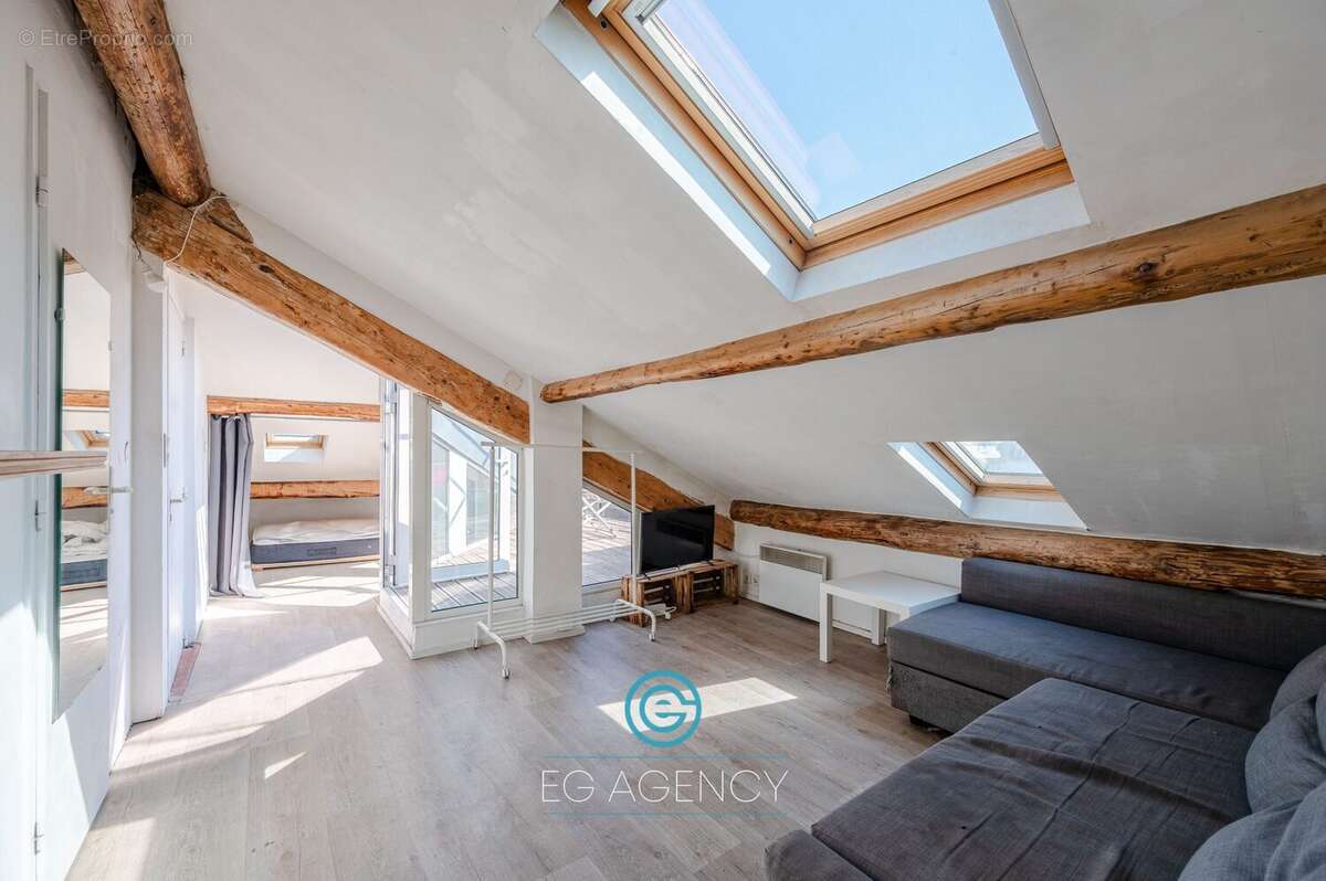 Appartement à MARSEILLE-6E