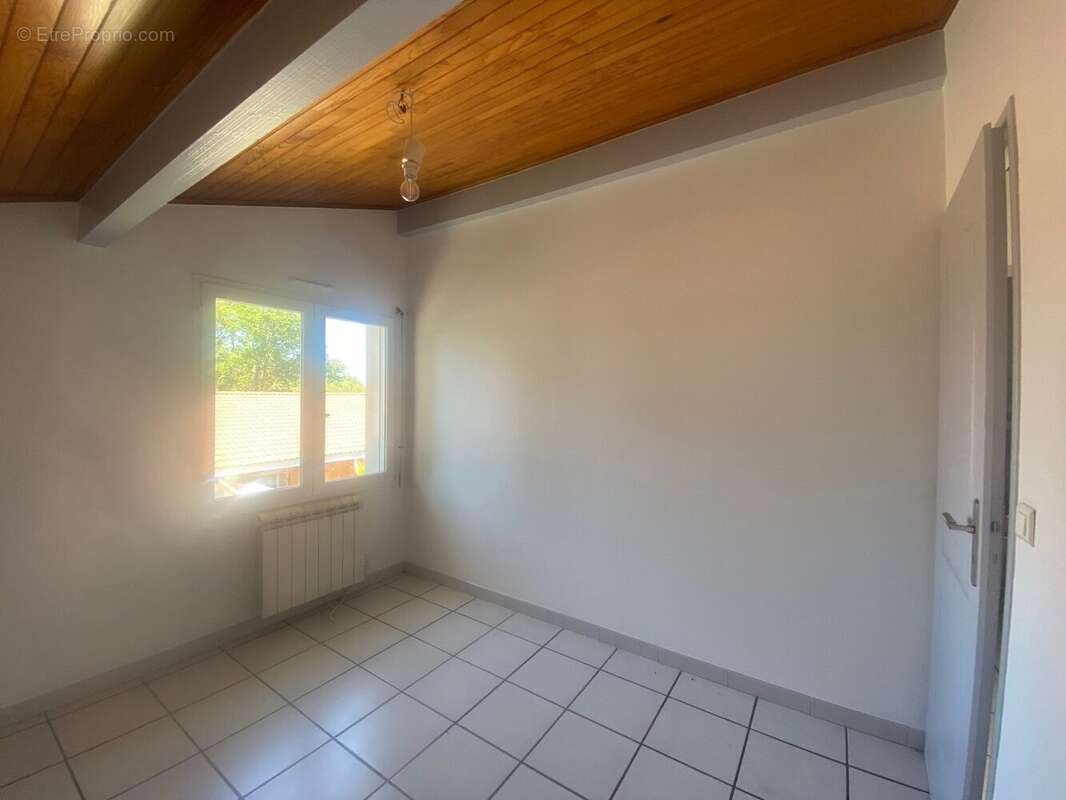 Appartement à ARES
