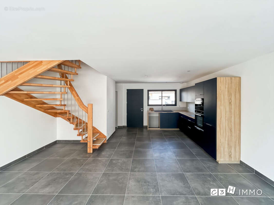 Maison à SAINT-HILAIRE