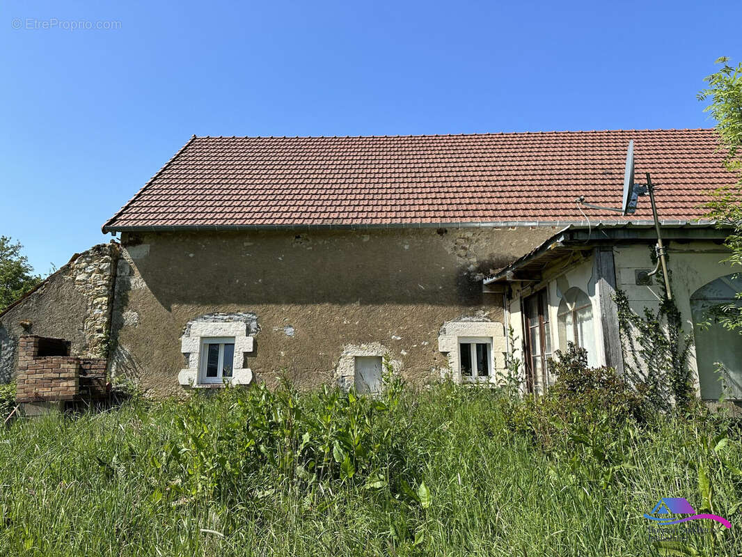 Arrière de la maison   - Maison à TOUCHAY