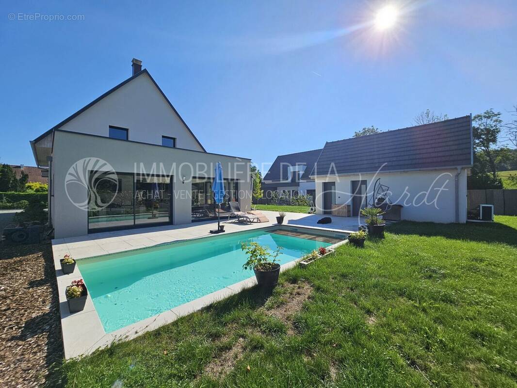 Maison à STEINBRUNN-LE-HAUT