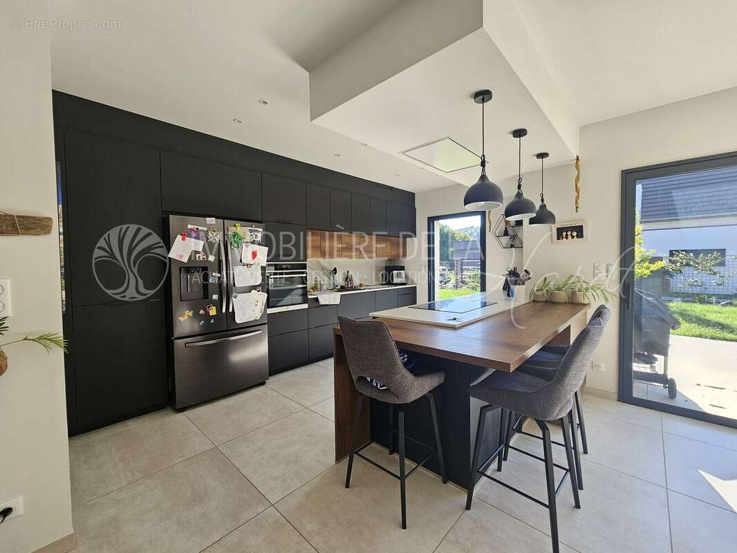 Maison à STEINBRUNN-LE-HAUT