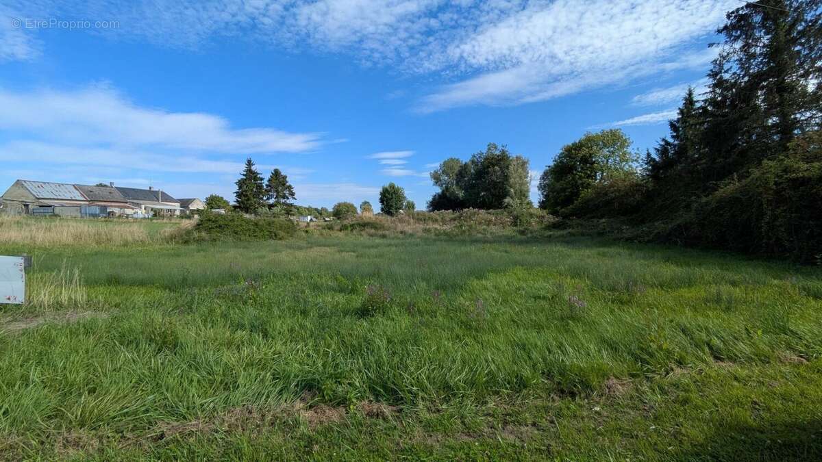 Terrain à TROSLY-LOIRE