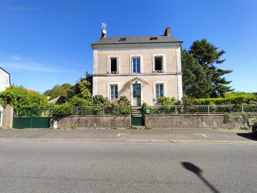 Maison à VOUVRAY-SUR-LOIR