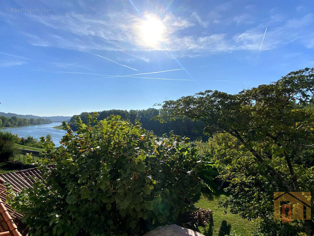 Maison à COLAYRAC-SAINT-CIRQ