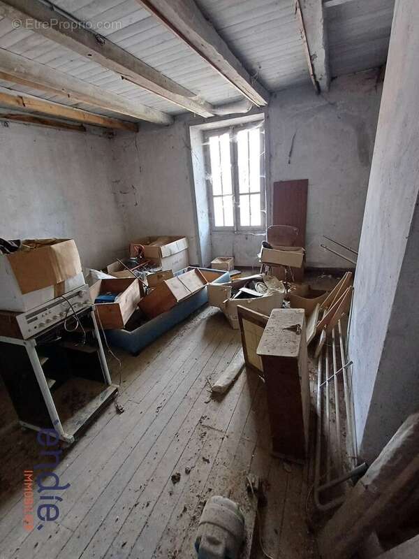 Maison à PRESSIGNAC