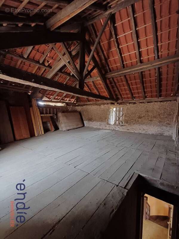 Maison à PRESSIGNAC