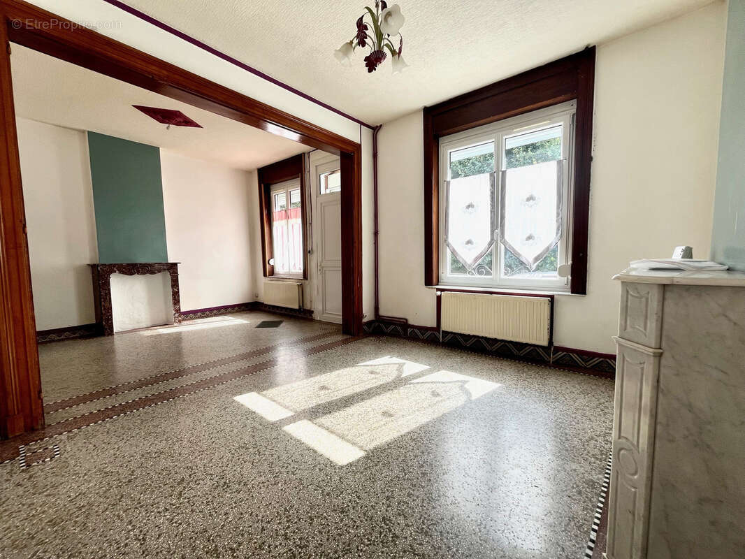 Maison à RECQUIGNIES