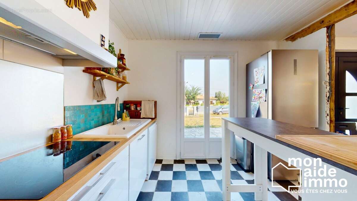 Maison à FARGUES-SAINT-HILAIRE