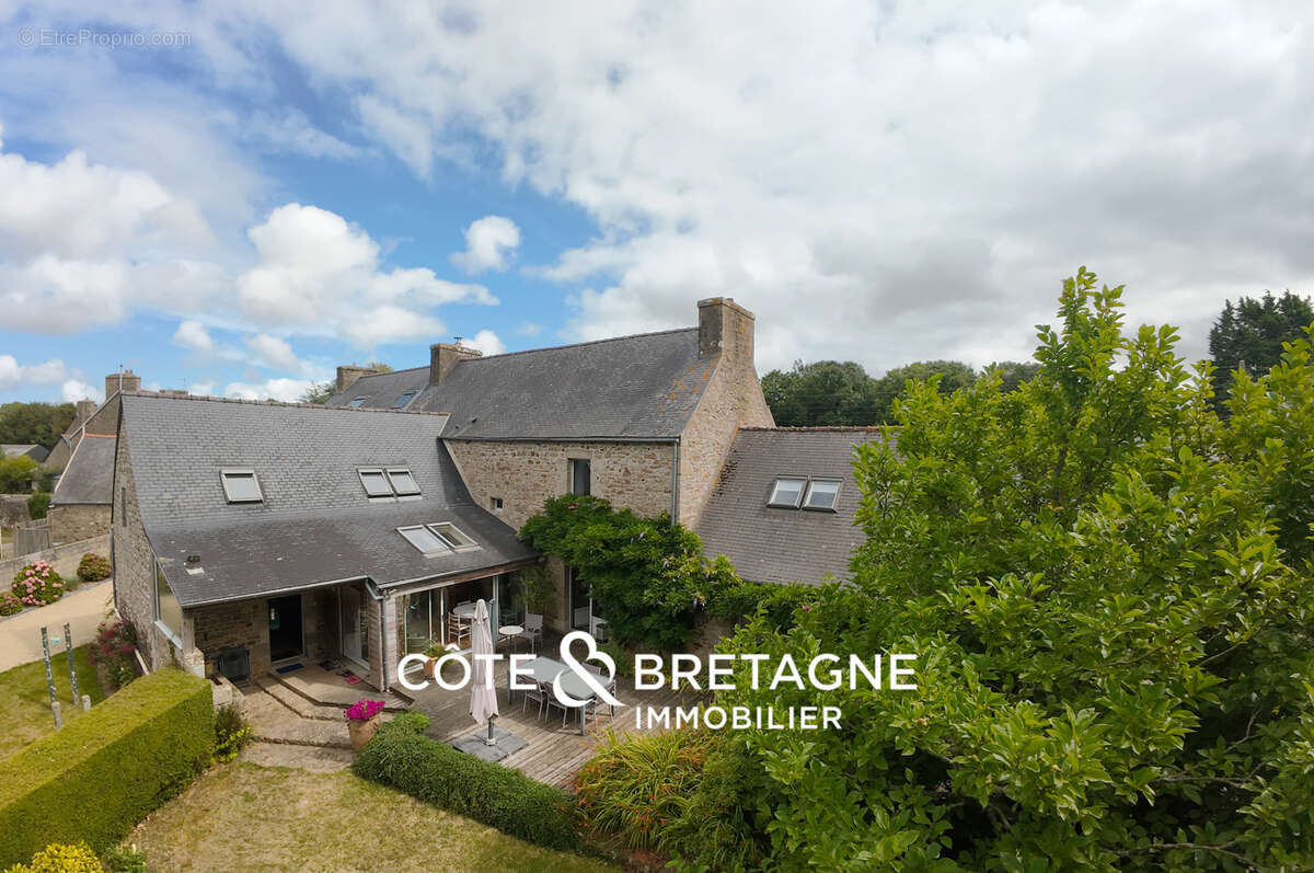 Maison à PLOUMILLIAU