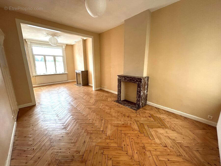 Maison à SAINT-AMAND-LES-EAUX