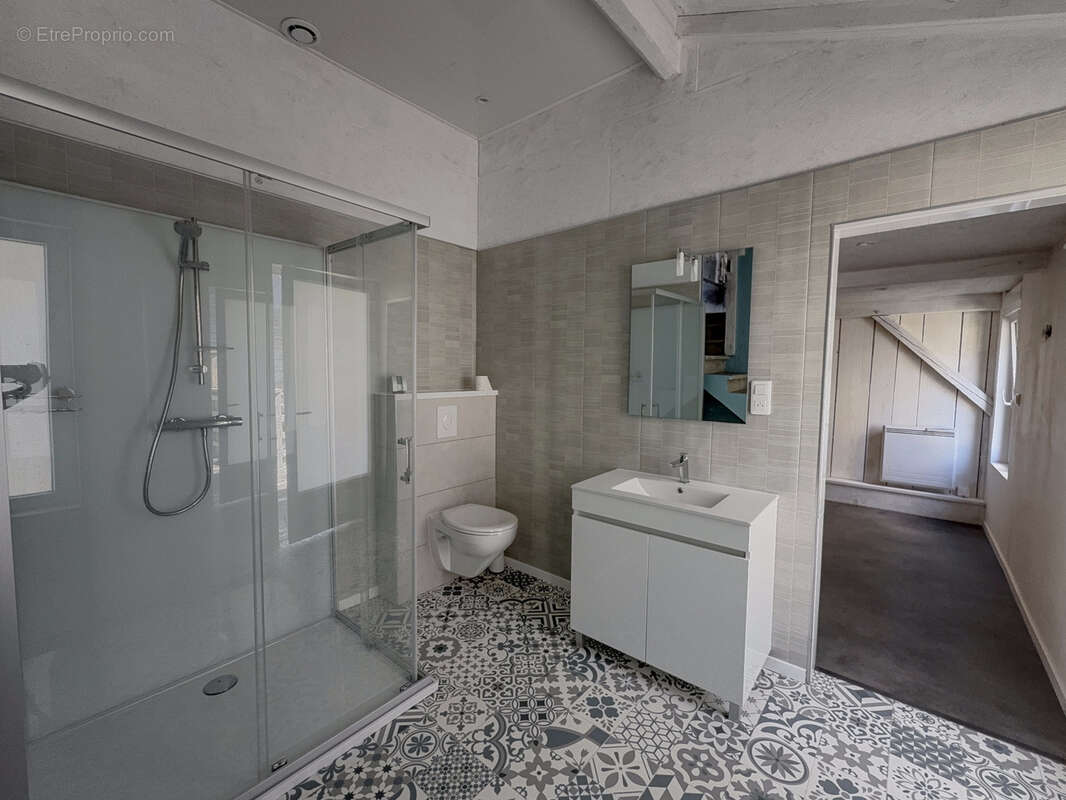 Maison à PONT-DE-ROIDE