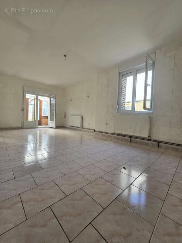 Maison à MARLES-LES-MINES