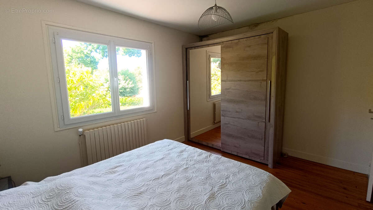 Maison à MORTAGNE-SUR-GIRONDE