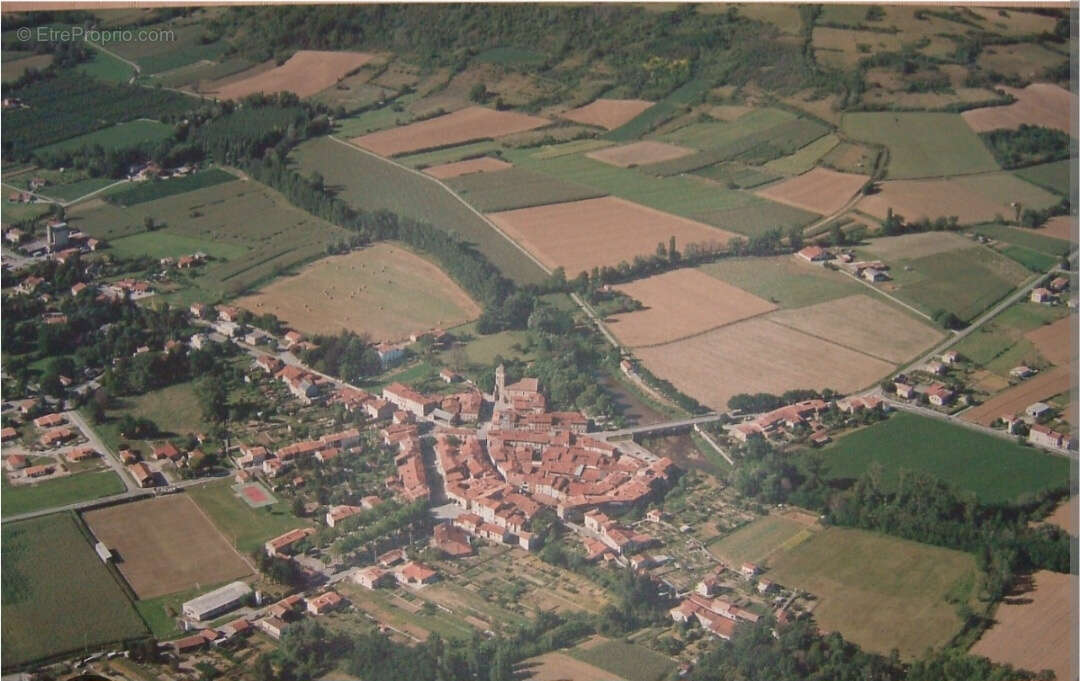 Maison à DAUMAZAN-SUR-ARIZE