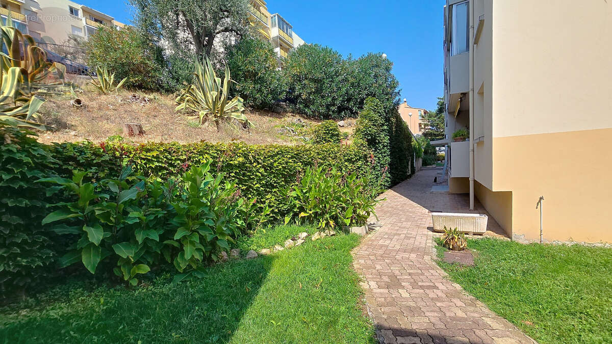 Appartement à LE CANNET