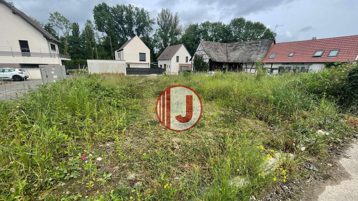 Terrain à DIETWILLER